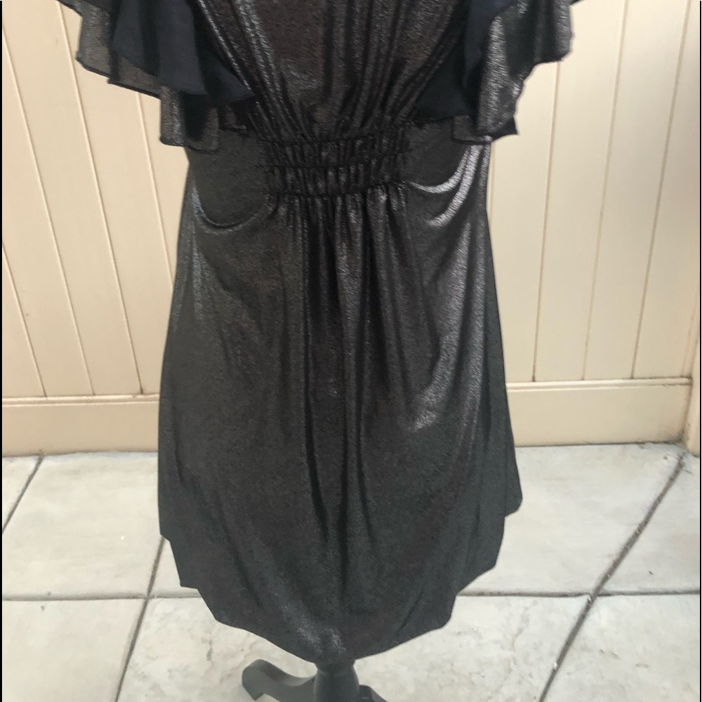 Dress - Picture 4 of 5